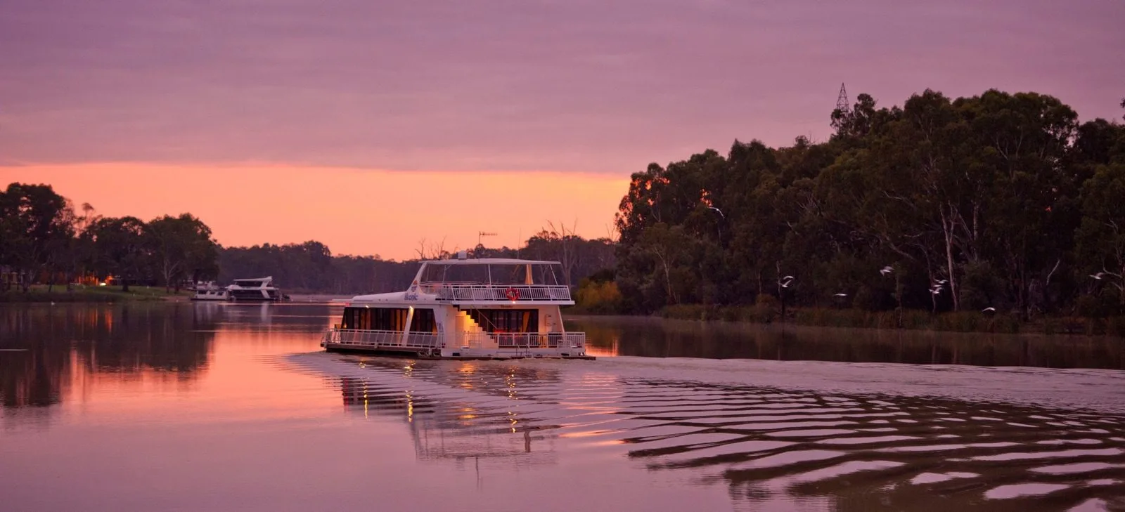 Murray River Houseboat